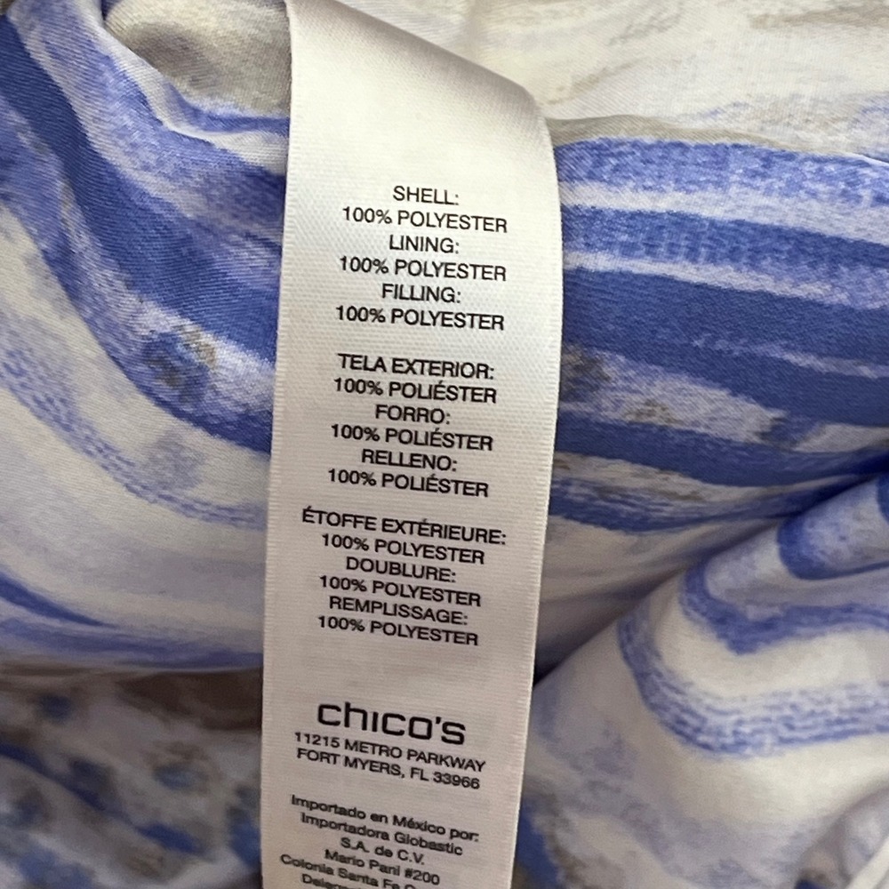 Chicos White Quilted Zip Front Vest Size 1 Medium Geometric Embroidered Lined - Picture 6 of 8